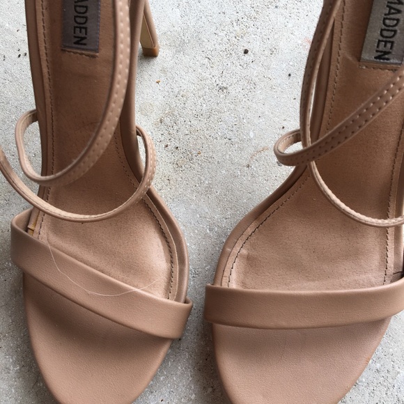 Steve Madden heels - Picture 3 of 4